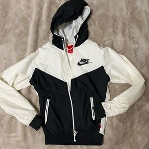 Nike Windbreaker Jacket